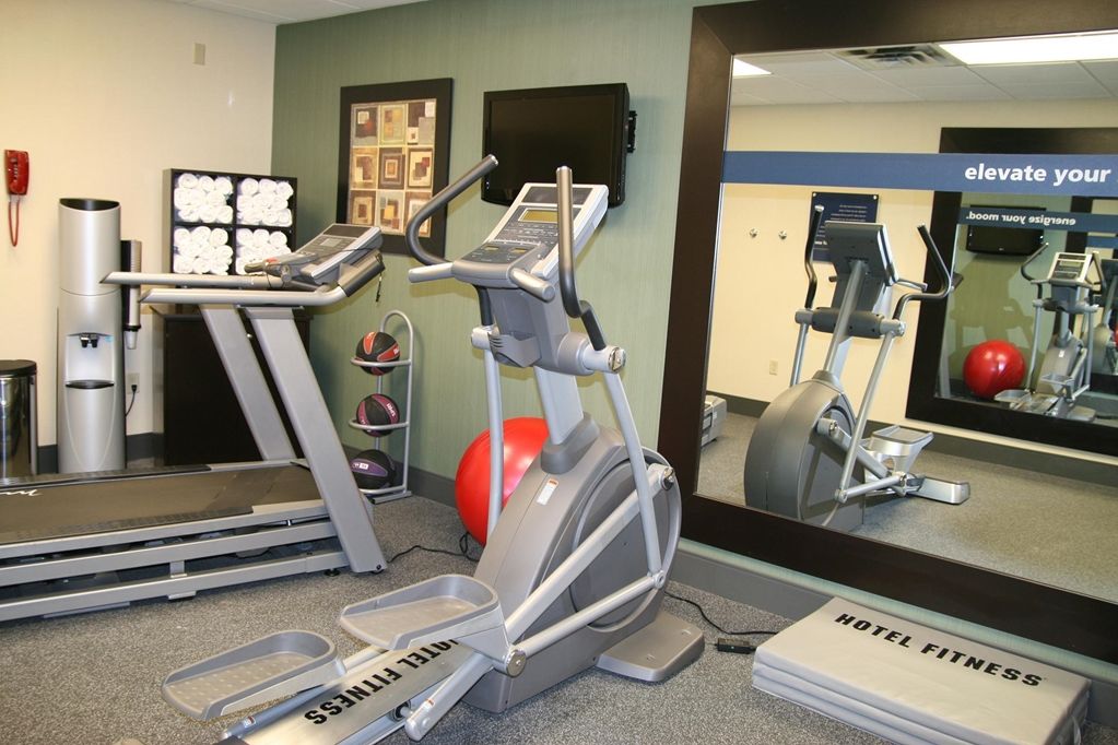 Comfort Inn & Suites Toledo Facilities photo